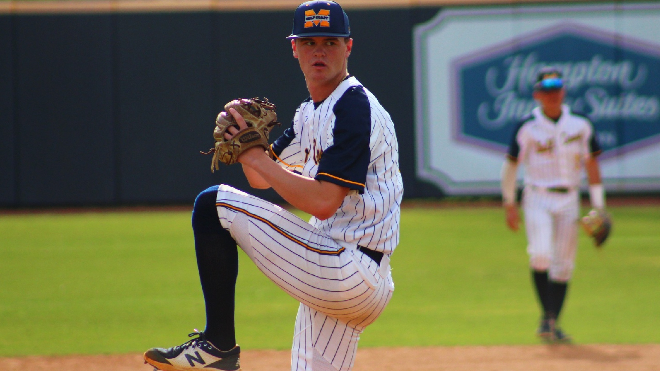 Bulldogs beat No. 1 PRCC
