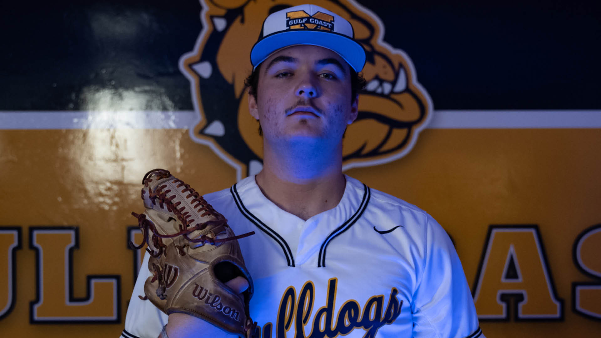 Strong pitching, 3 HRs power Bulldogs to 3rd straight win