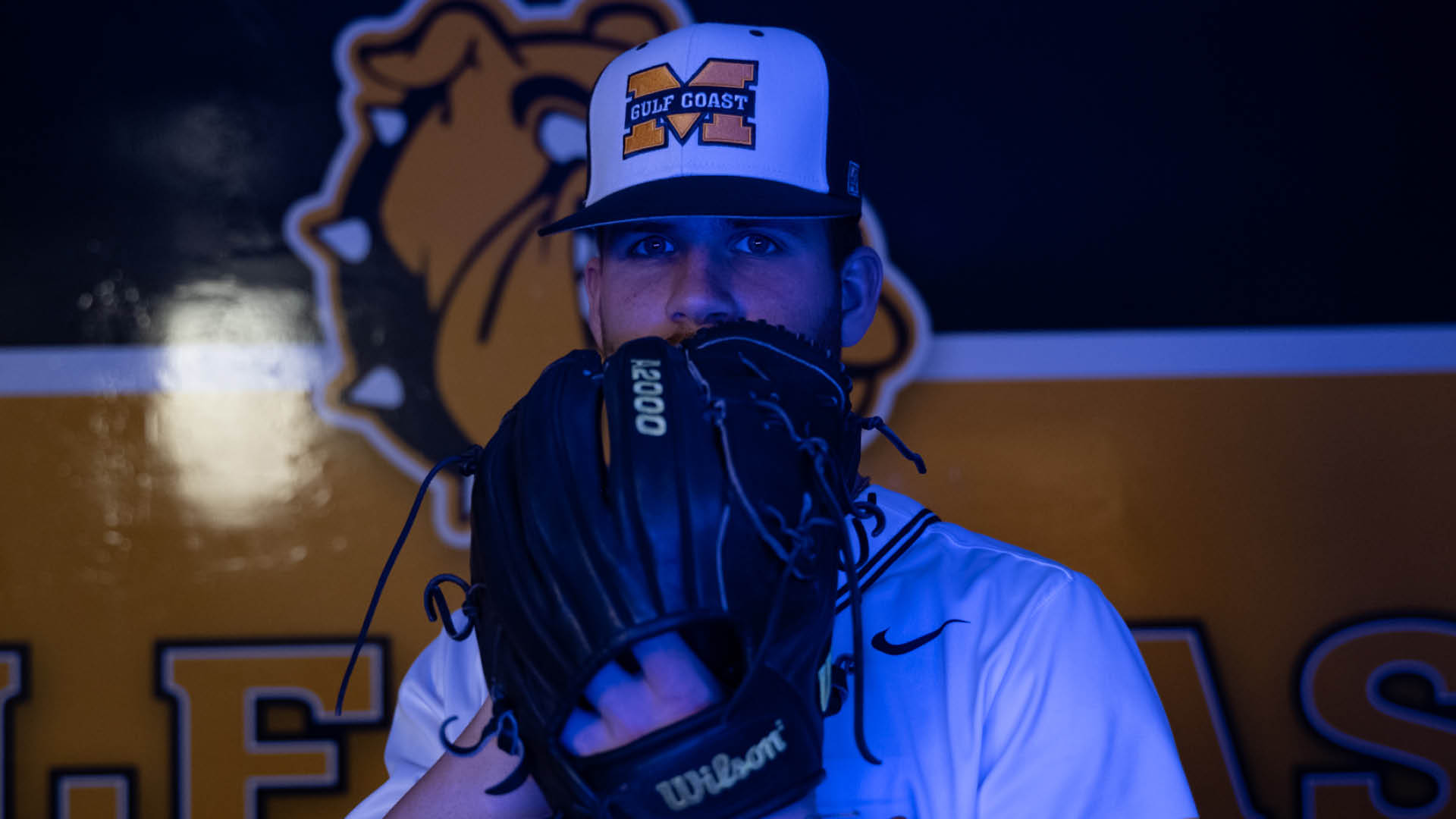 Bulldogs upset No. 4 Lansing