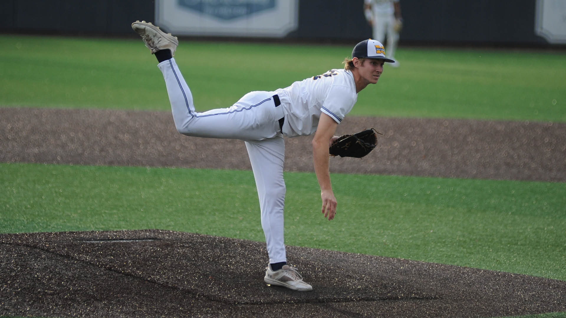 Marsh strikes out 13 to beat NWFS