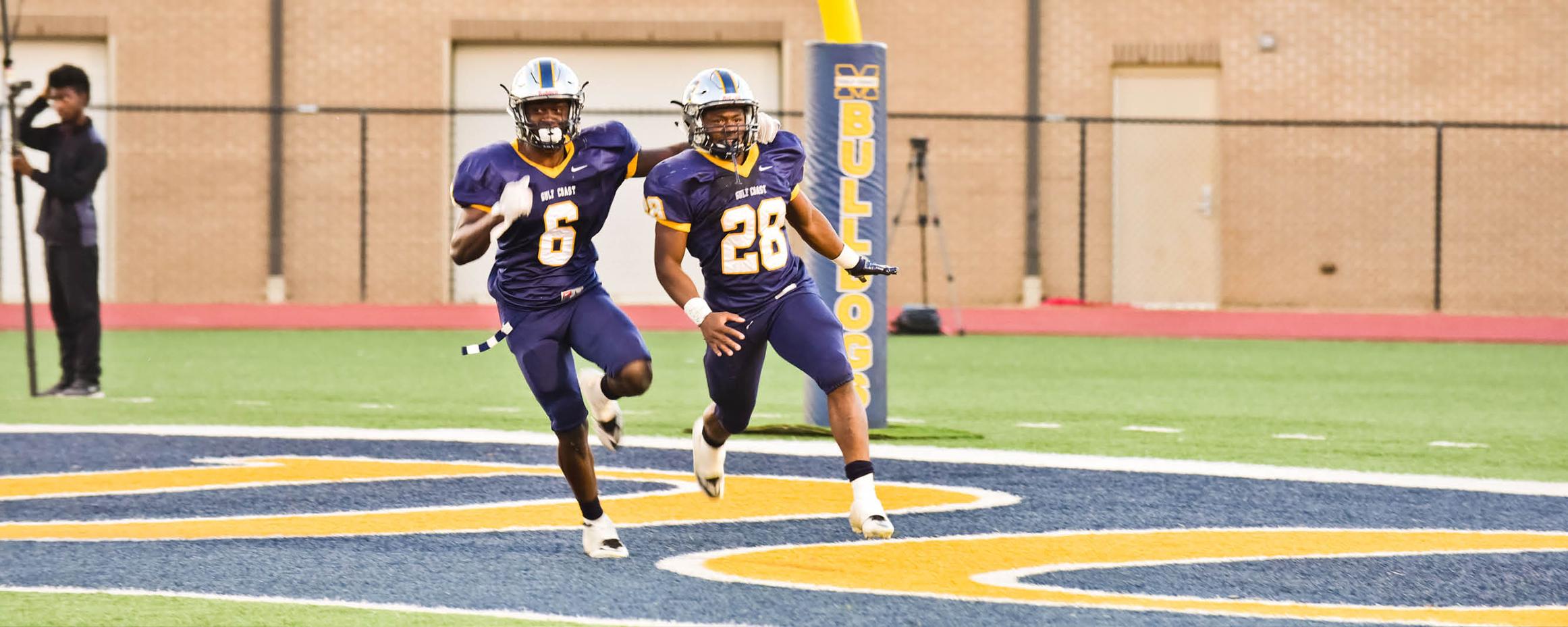 Bulldogs bounce archrival Wildcats on Homecoming
