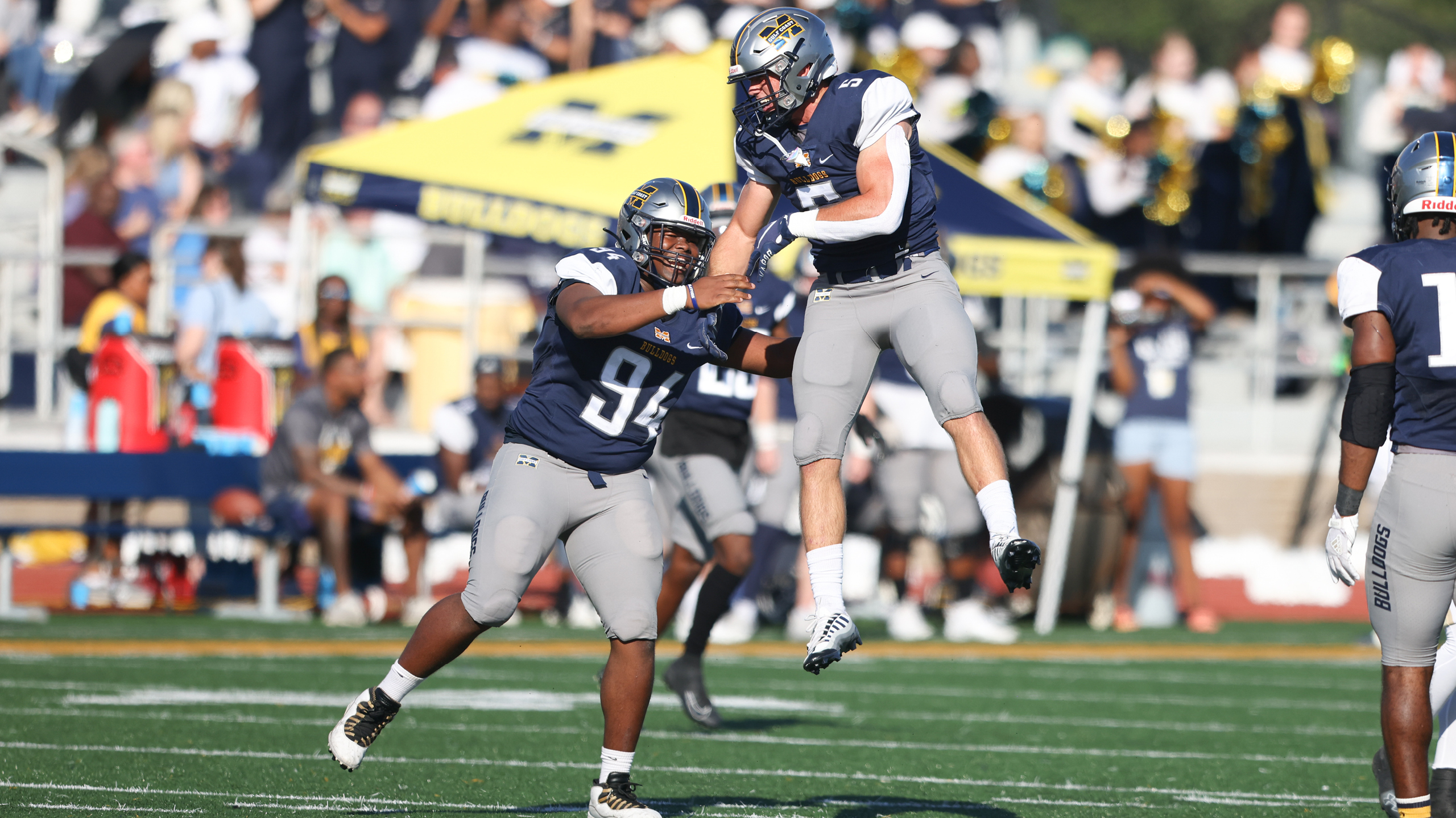 Bulldogs bash ECCC 35-0 on Homecoming