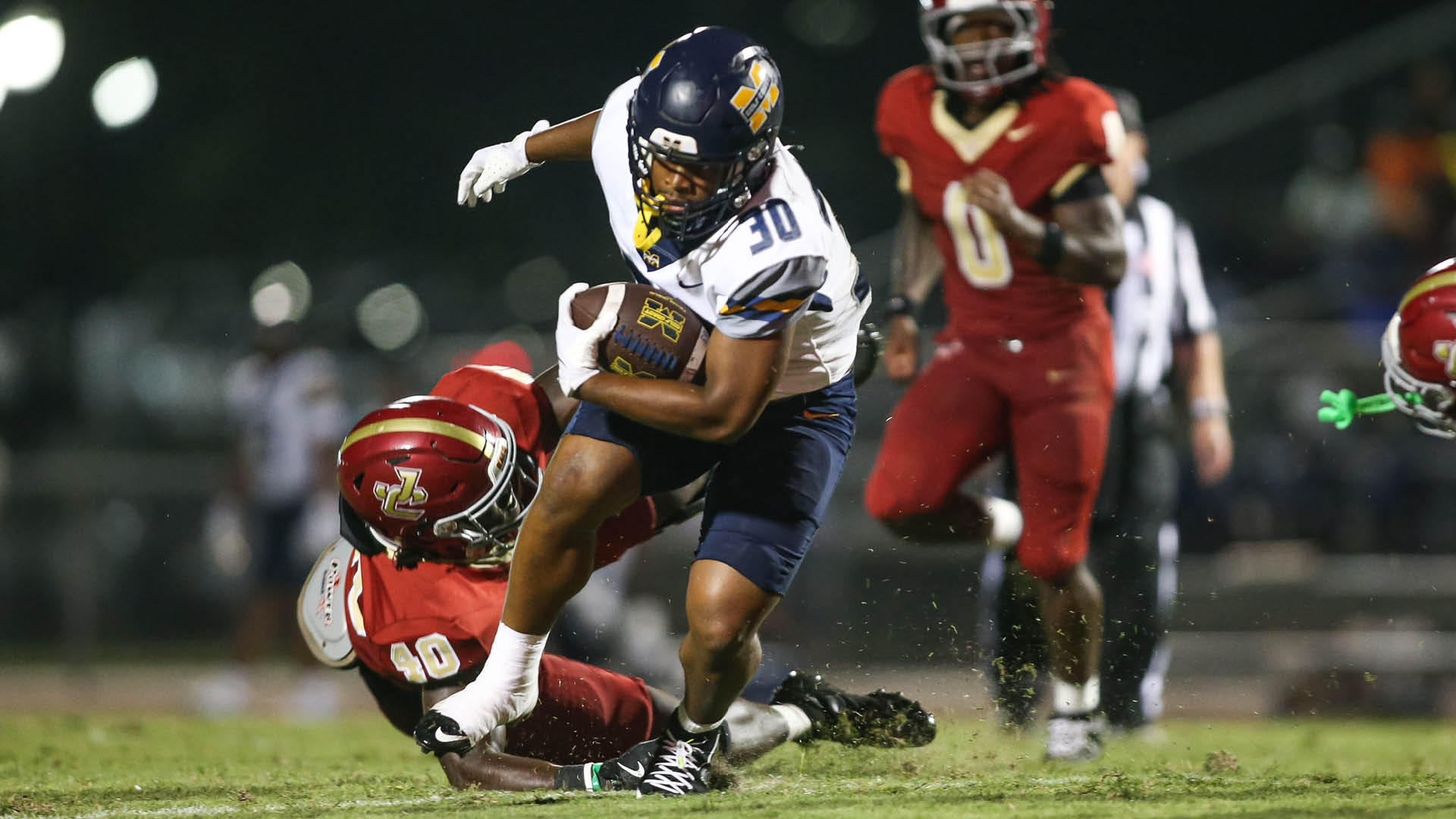No. 6 Bulldogs beats Jones for 7th straight