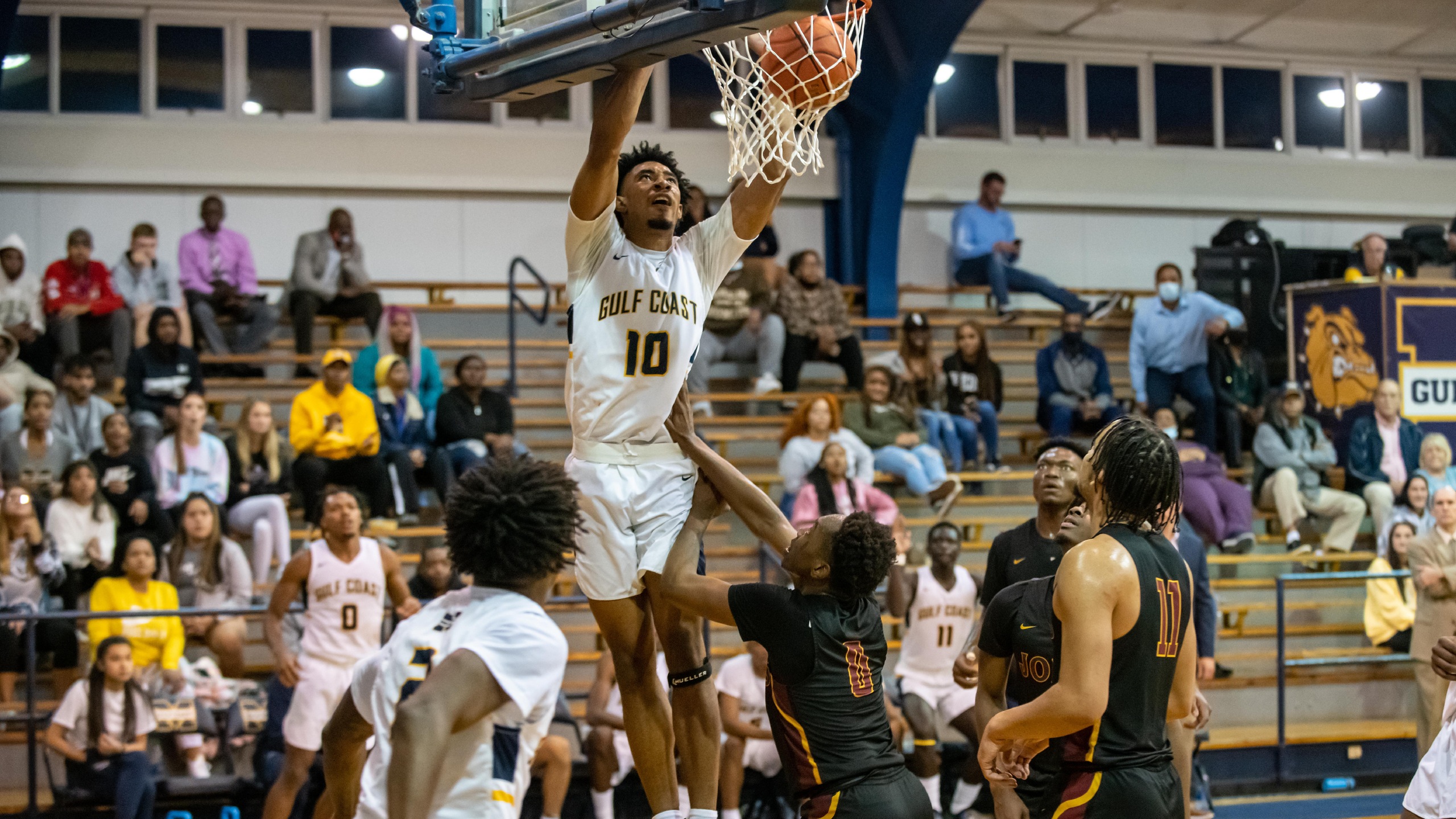MGCCC celebrates high-flying Sophomore Night