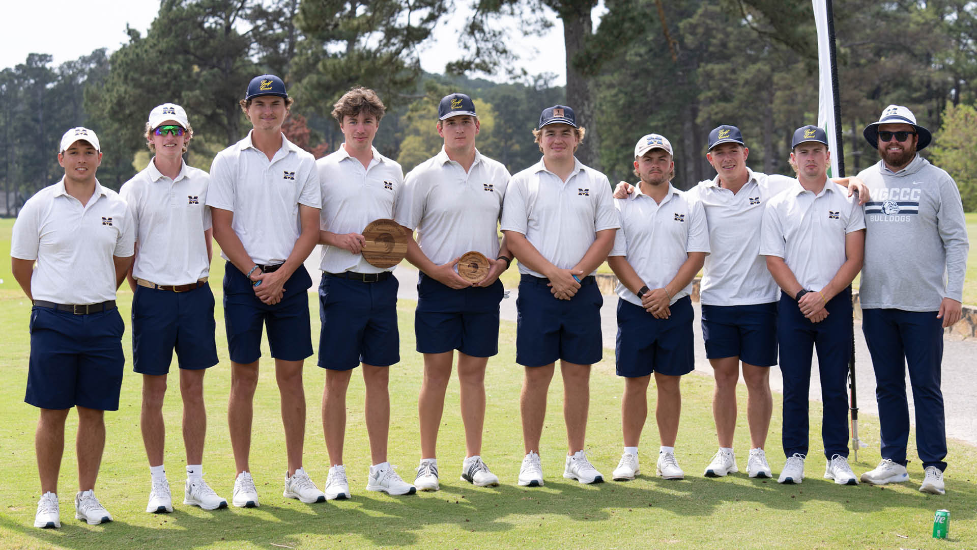 No. 3 Bulldogs win by 1 after strong finish