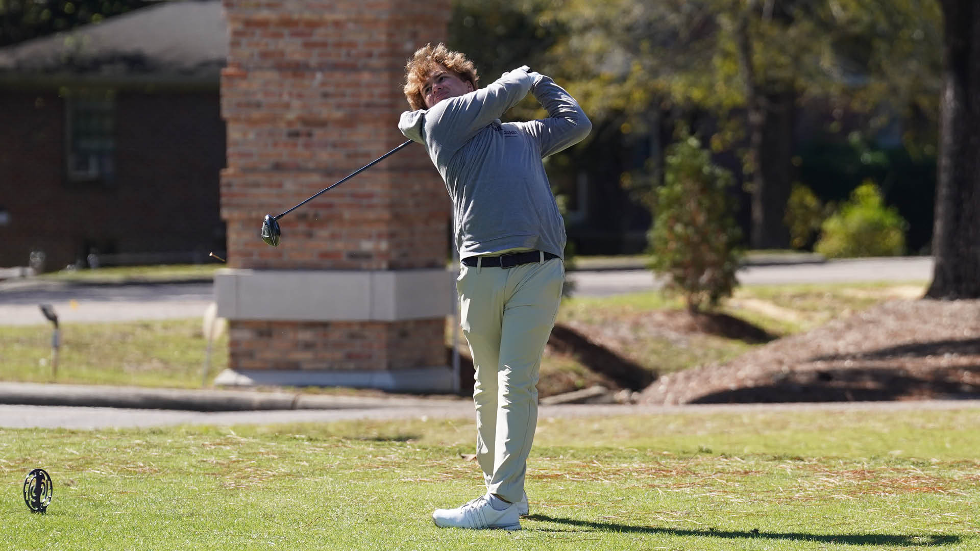 No. 1 Bulldogs in striking distance after 18