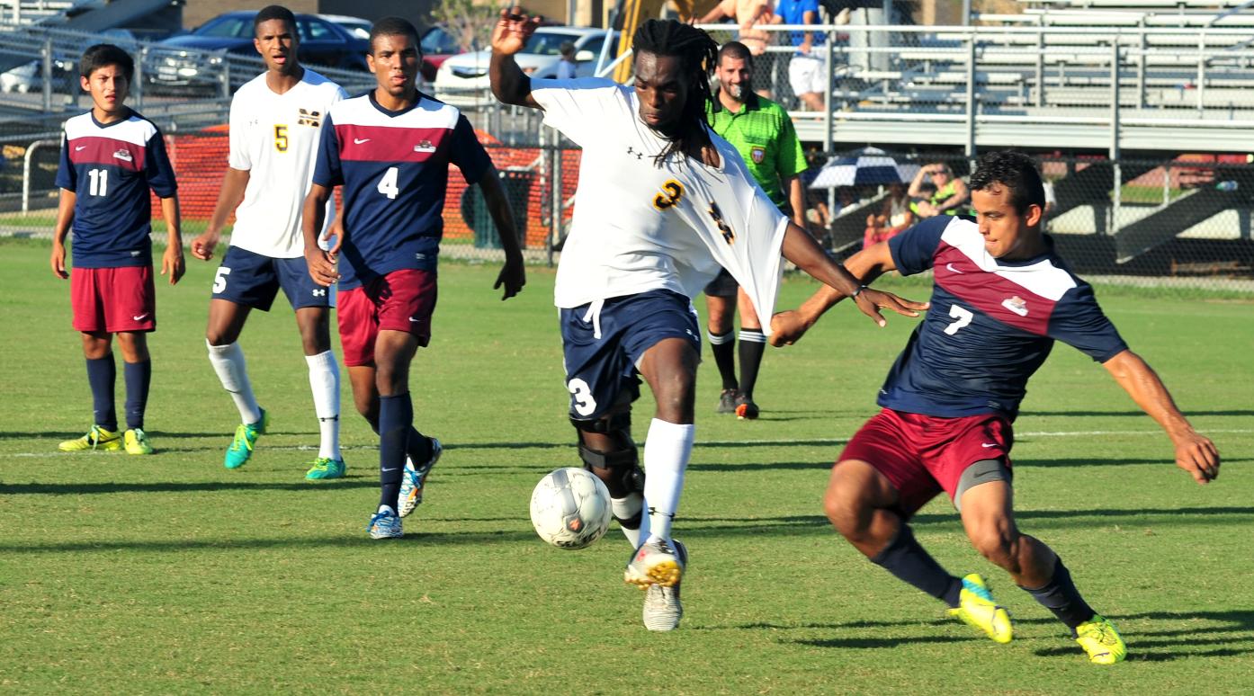 Bulldogs overcome heat, Southwest