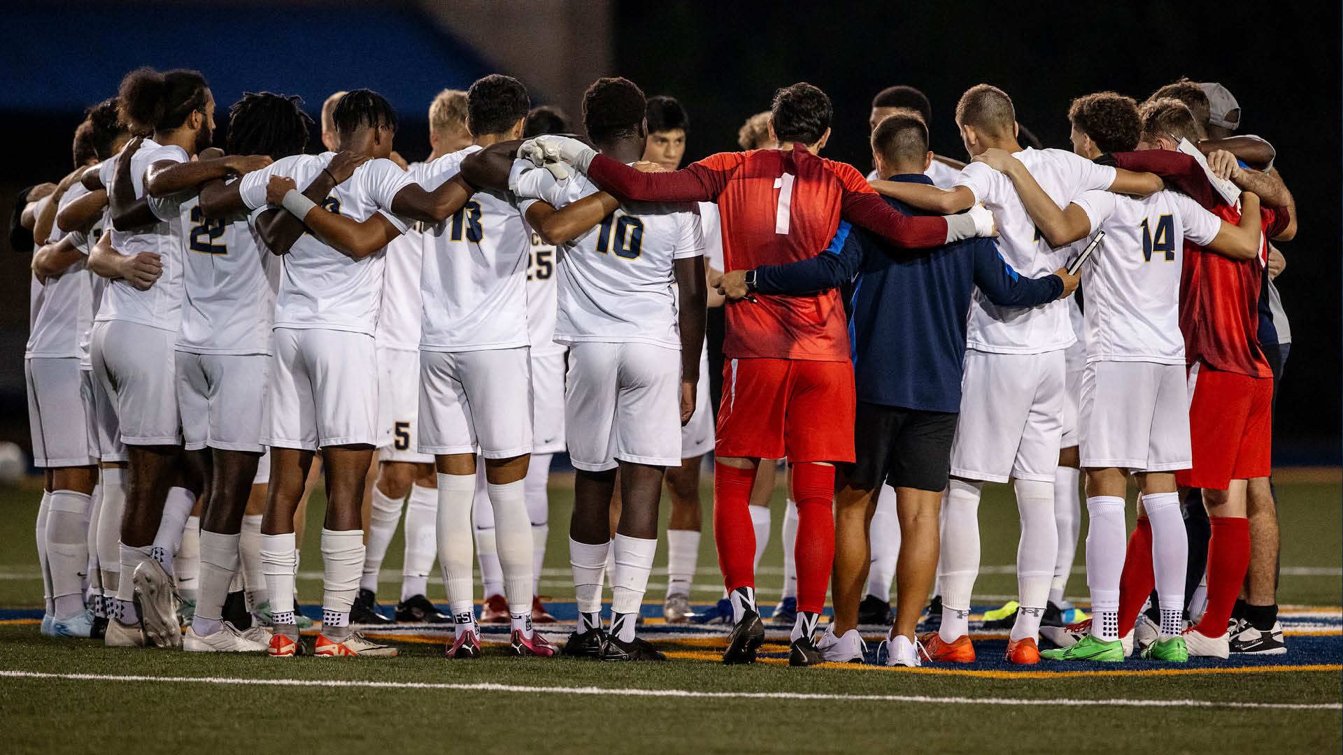 No. 5 Bulldogs blank Bears