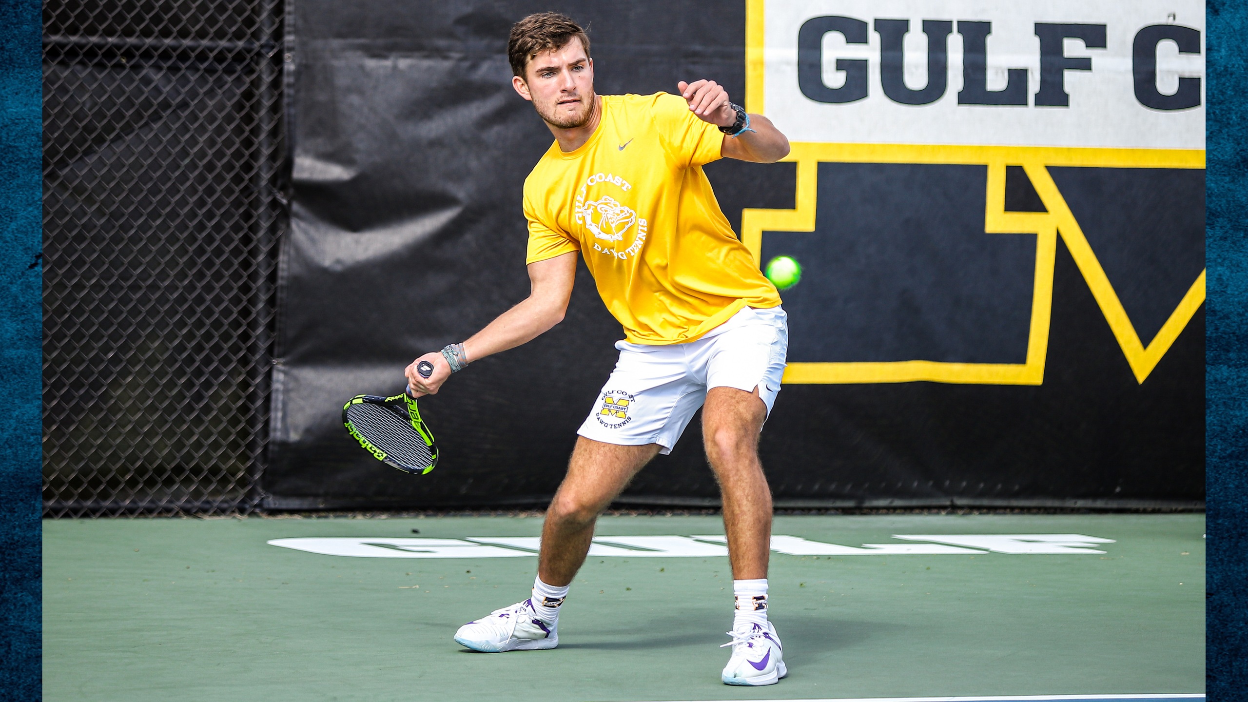 Gulf Coast men get first sweep