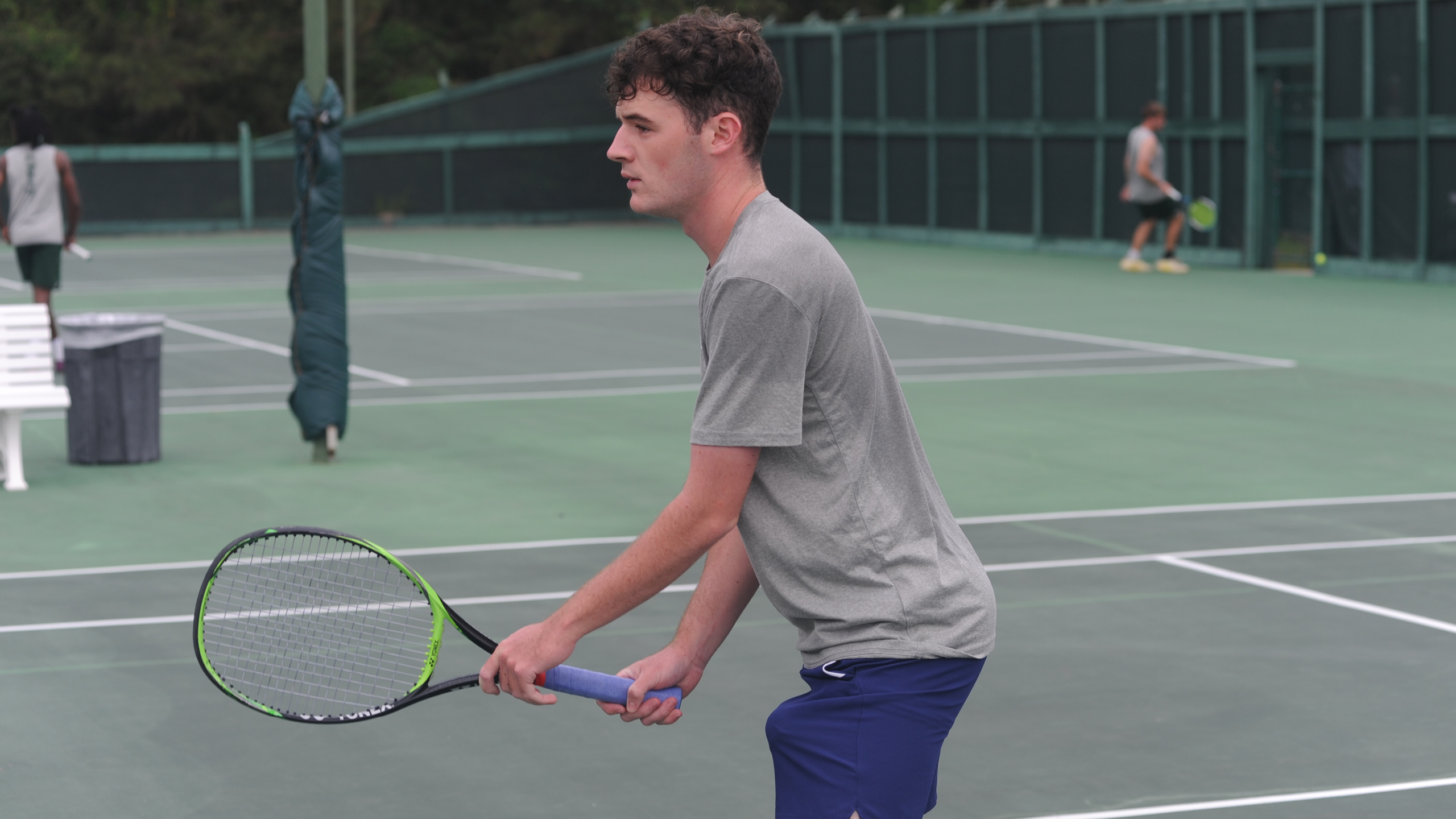 No. 14 Bulldogs win 5 of 7 on Day 1