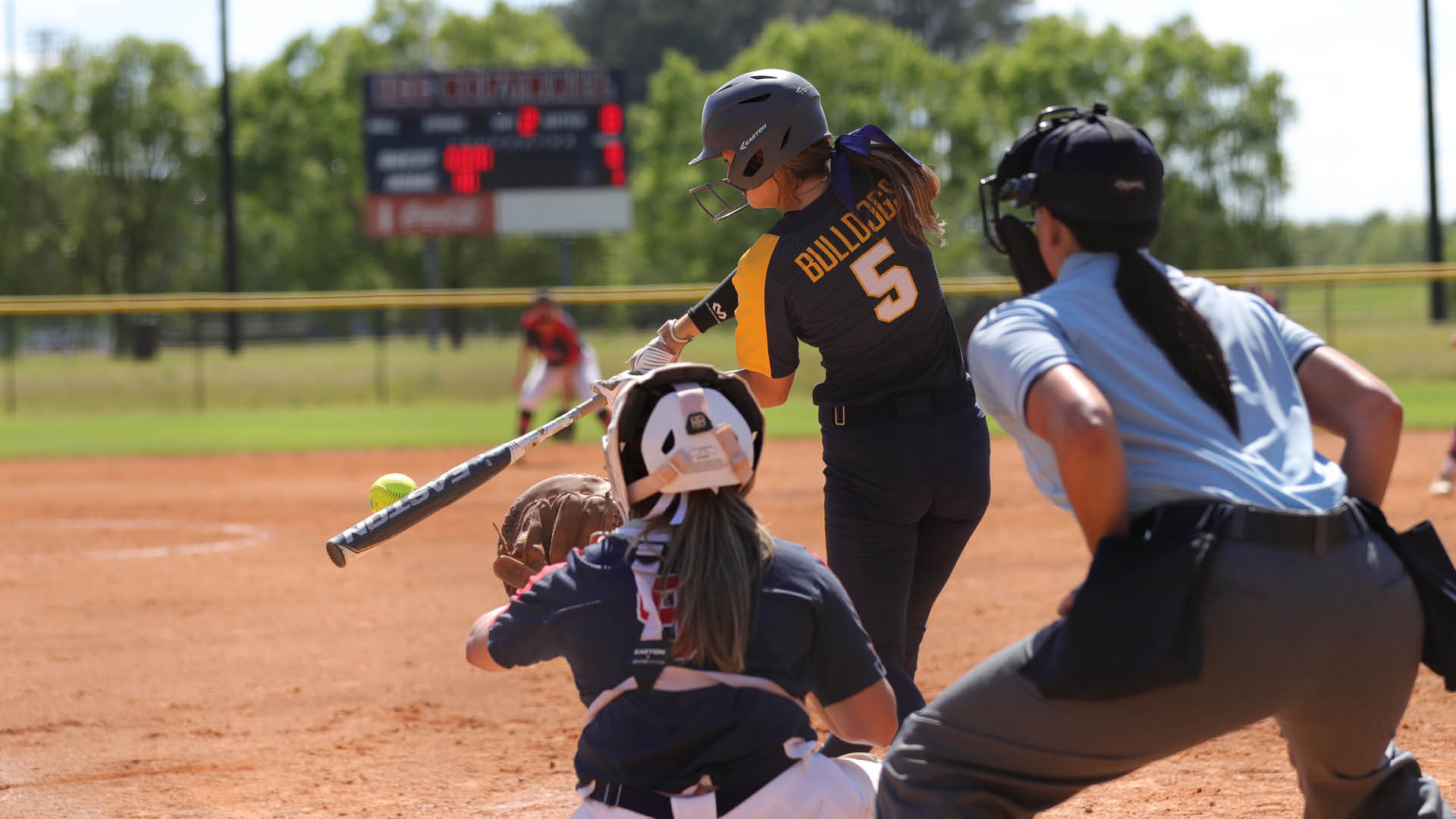 No. 3 Gulf Coast opens tourney with W