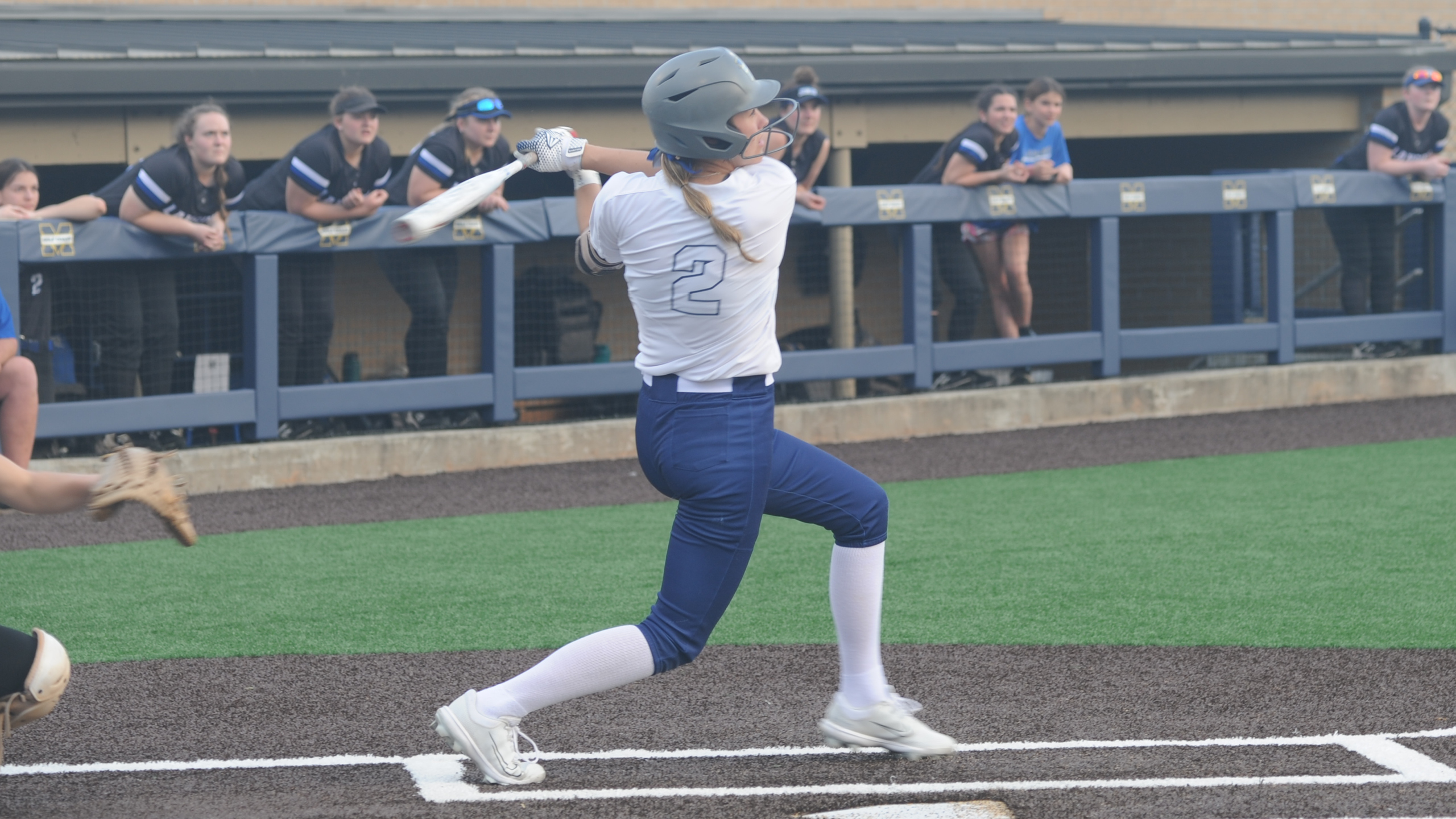 Bulldogs sweep Stars