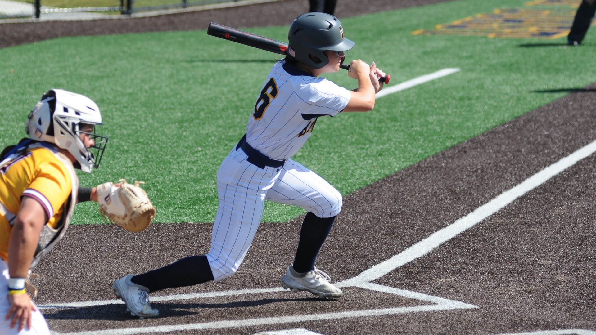 Bulldogs await postseason foe after split