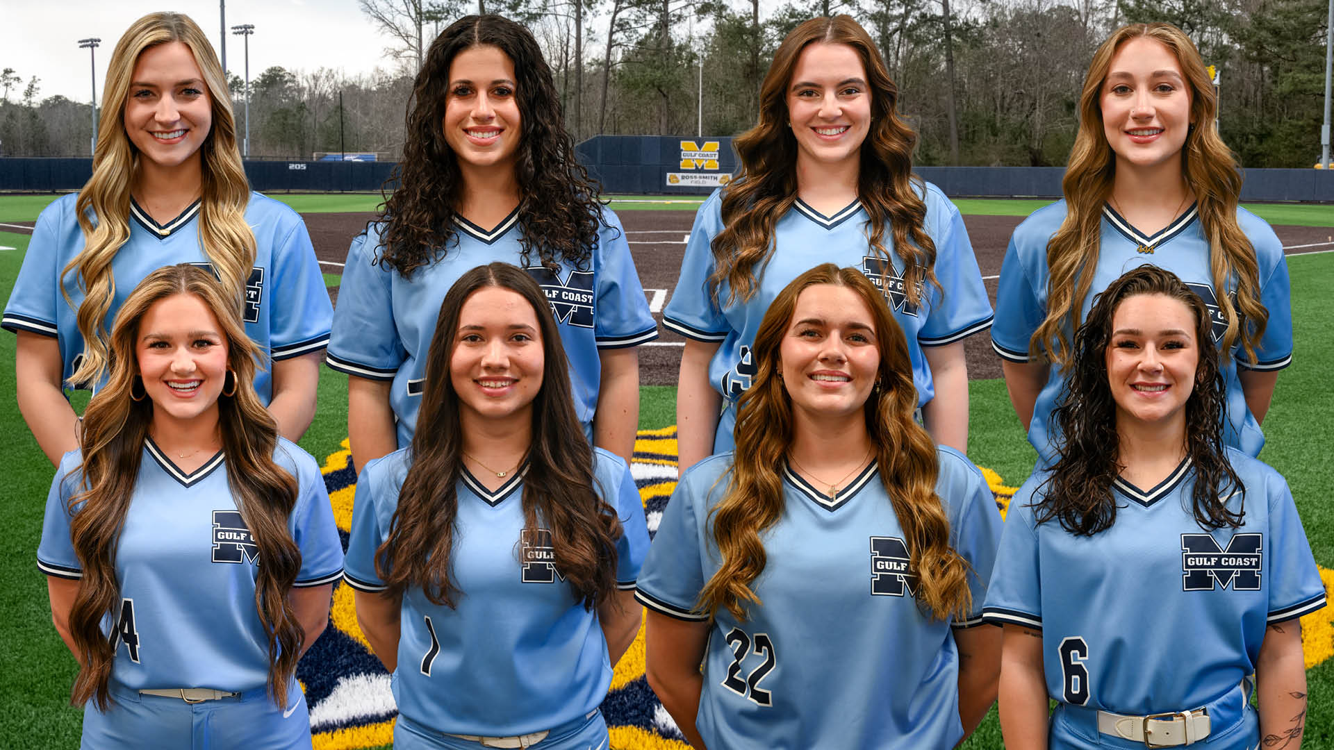 Softball honors Sophomores, Military + First Responders on Wednesday