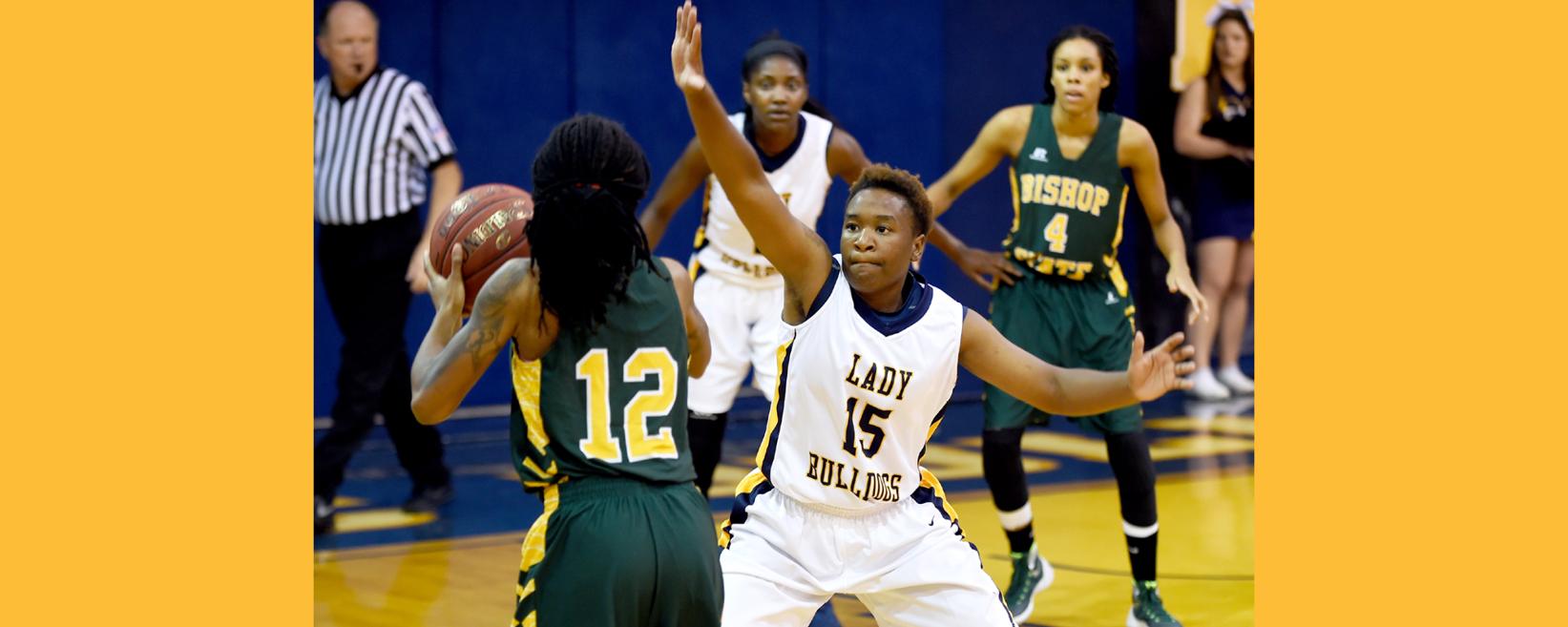 Gulf Coast blows out Lady Wildcats