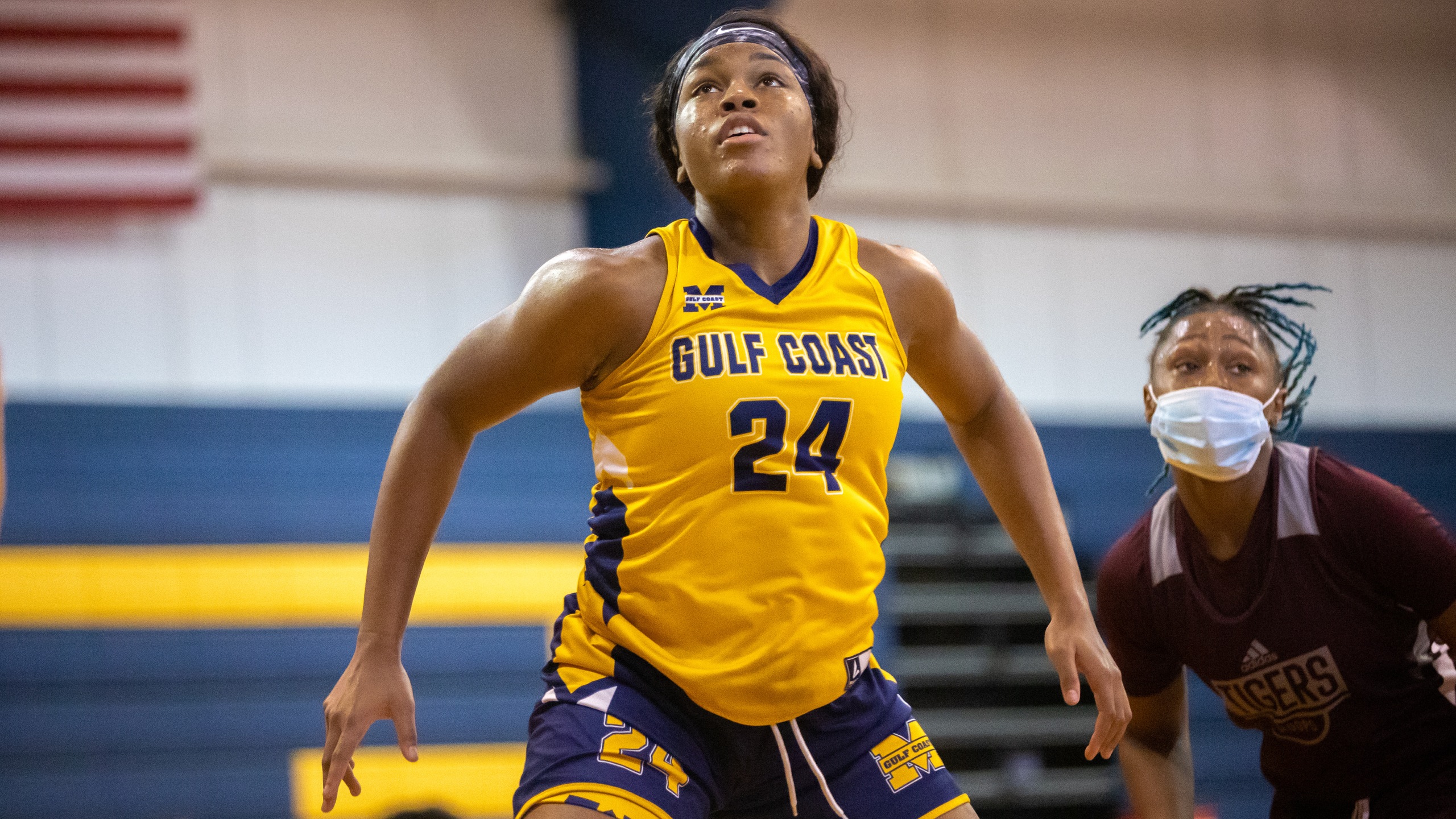 Bulldogs go ice cold in 2nd half
