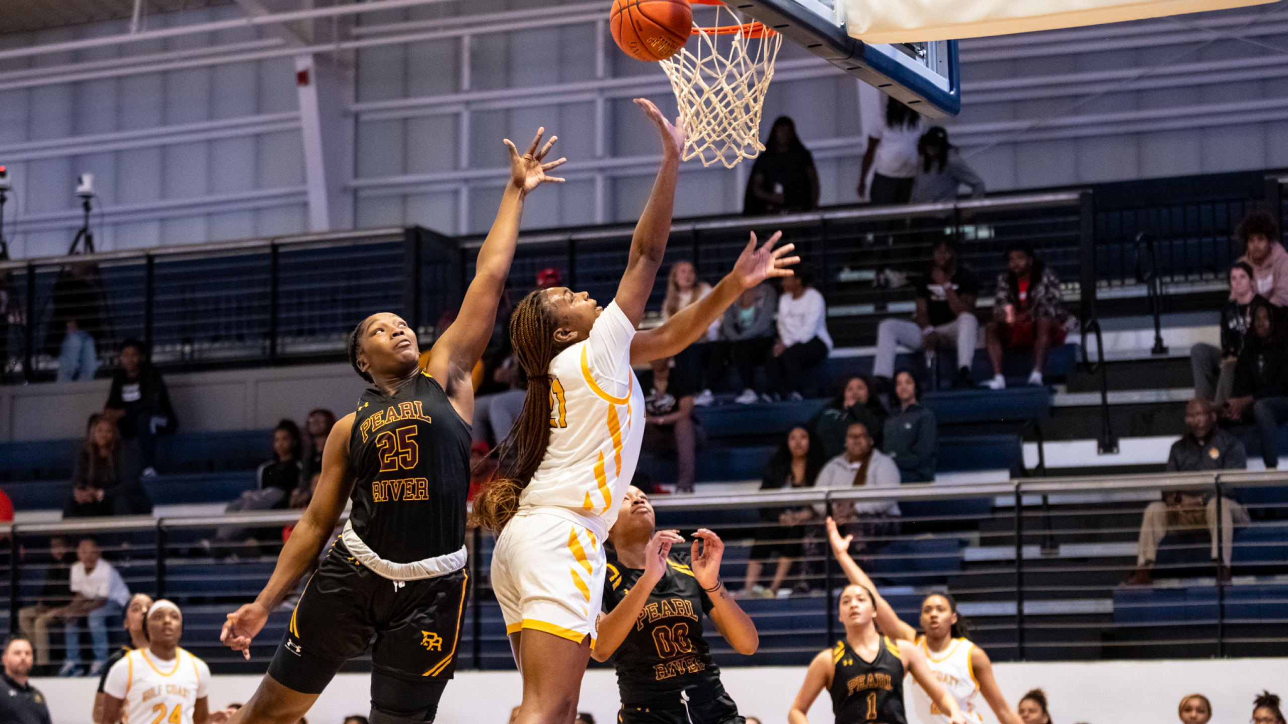 4th-place Bulldogs hit the road Monday