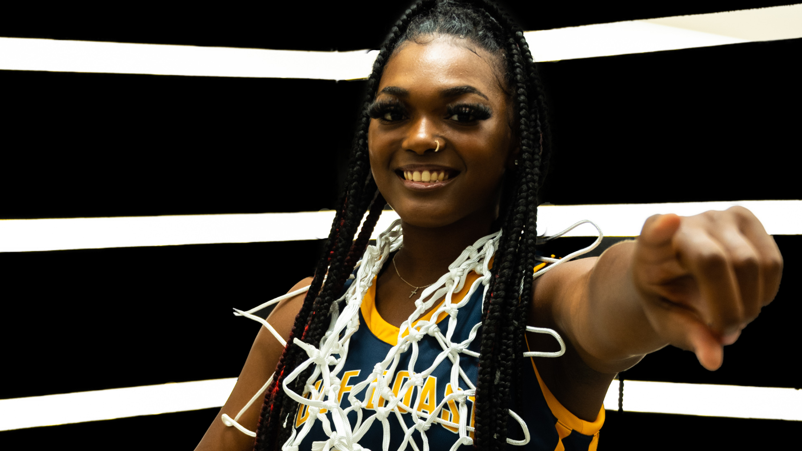 Bulldogs blow out Dolphins in opener
