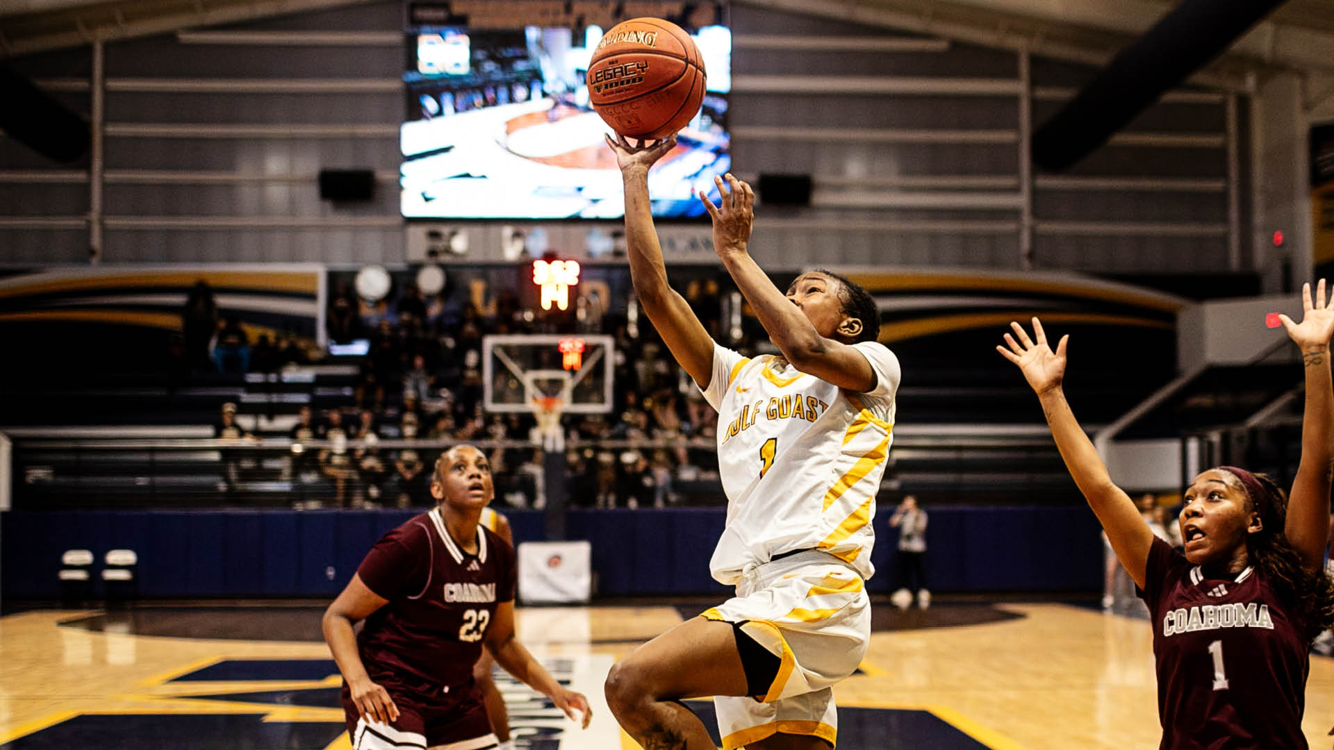 Bulldogs tied for 5th after loss