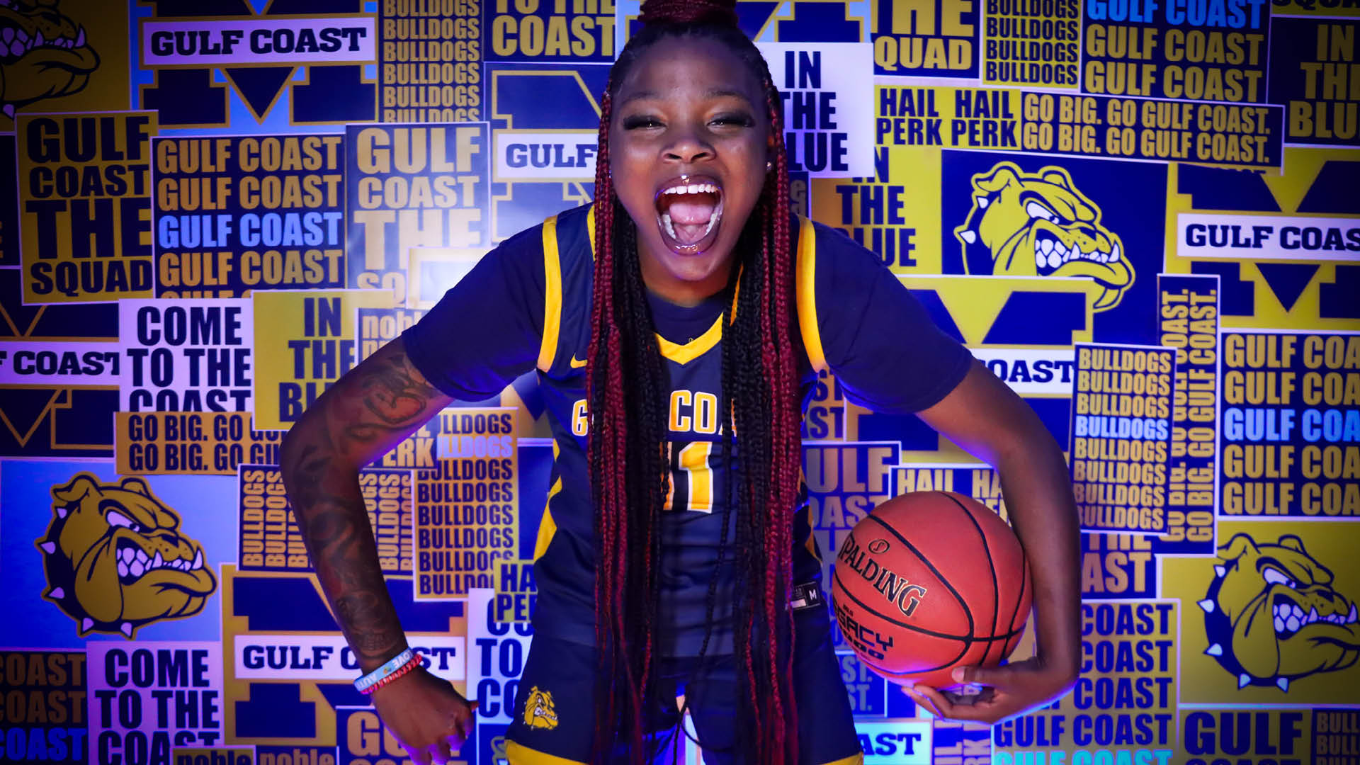 No. 17 Gulf Coast opens season with a bang