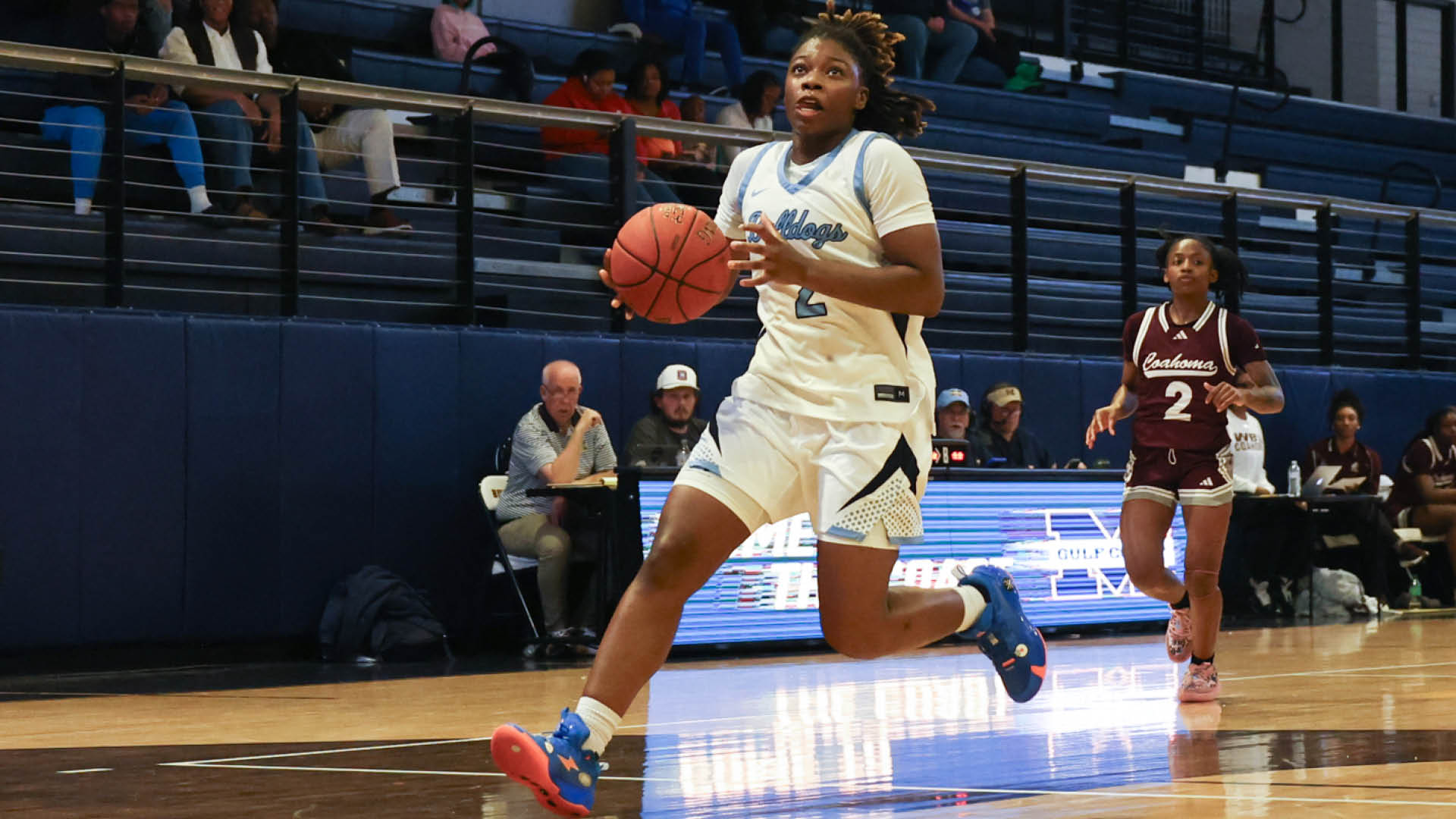 Bulldogs rally for clutch road win