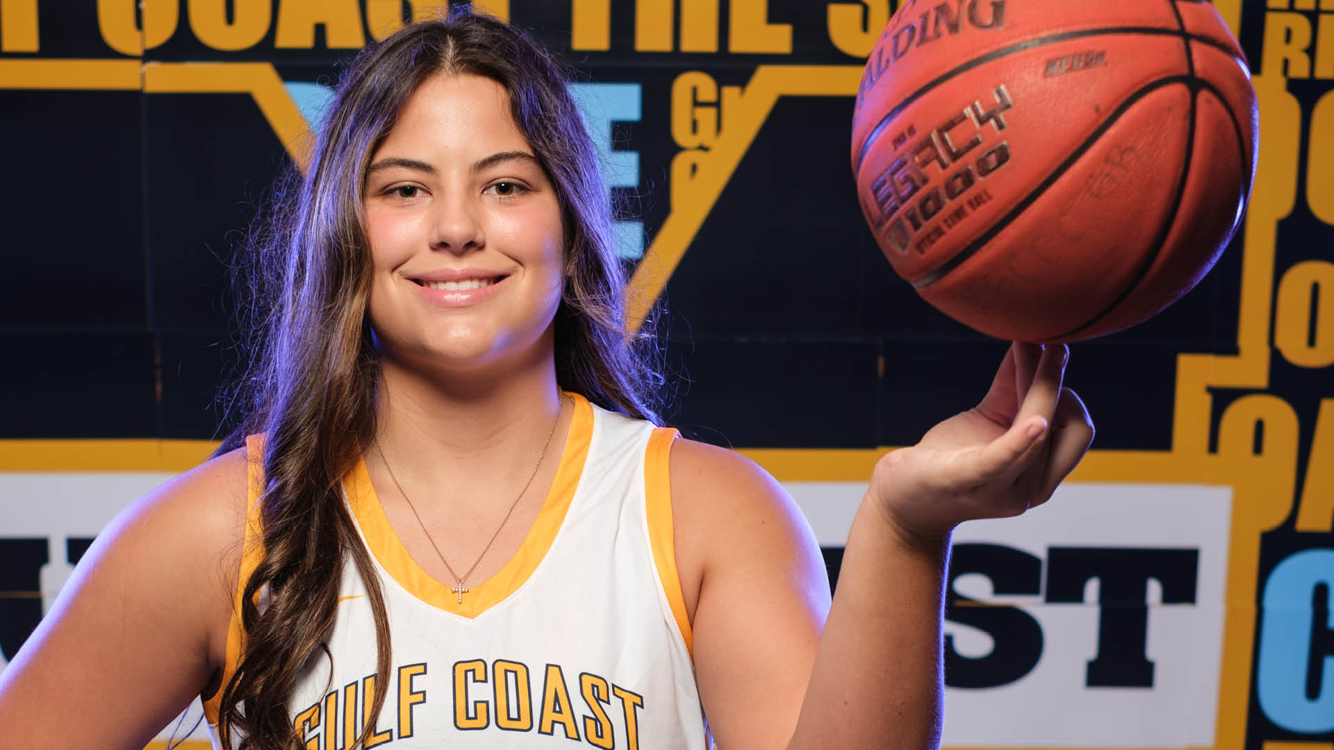 Bulldogs shut down Coastal
