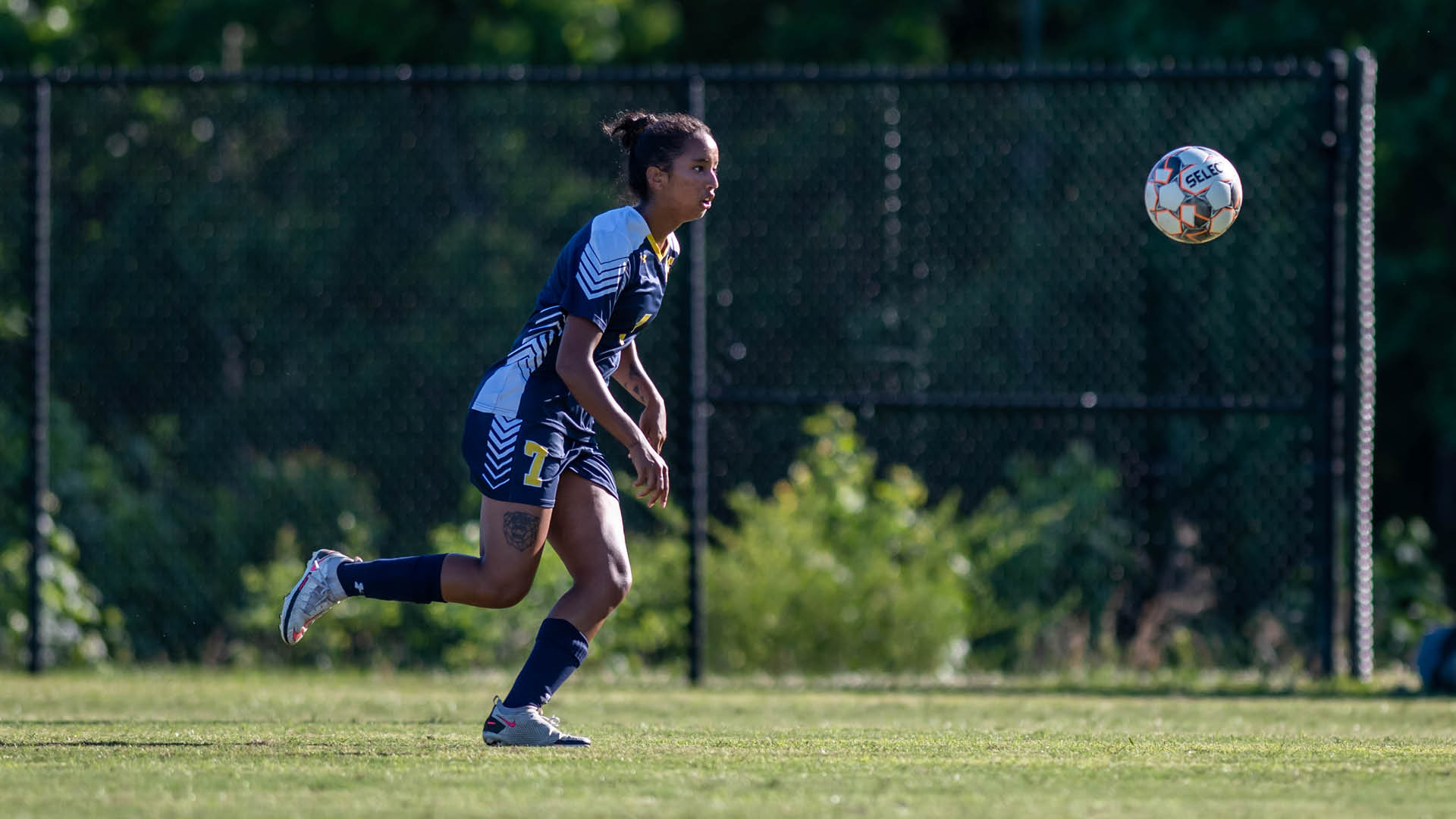 Bulldogs advance to MACCC semis