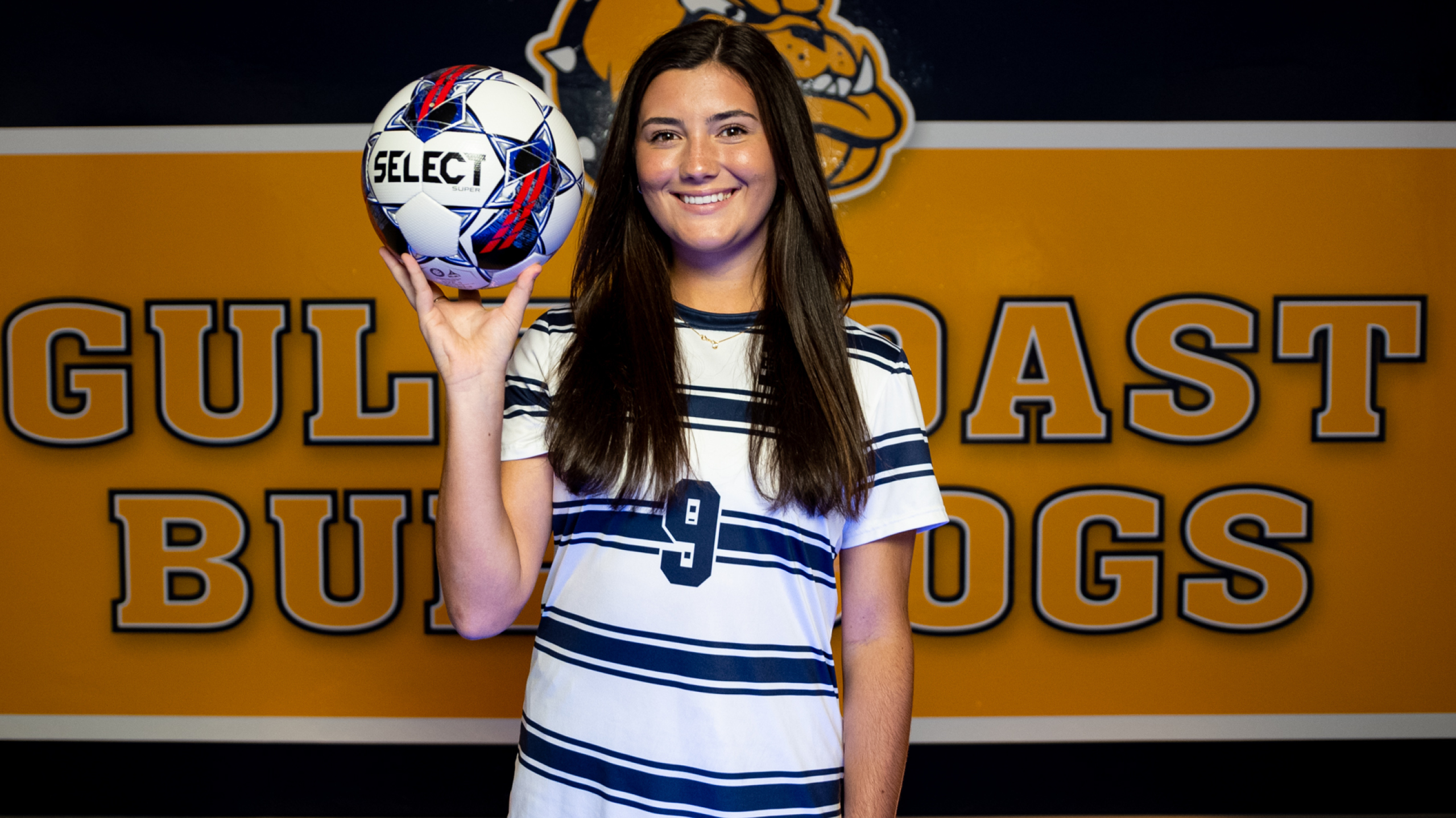 Bulldogs tie No. 13 Co-Lin