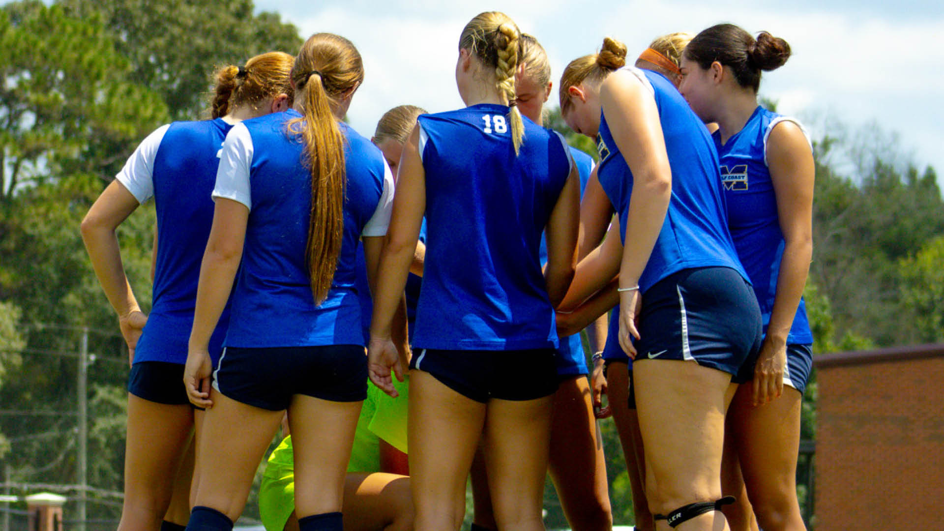 No. 5 Bulldogs kick into rugged district tourney