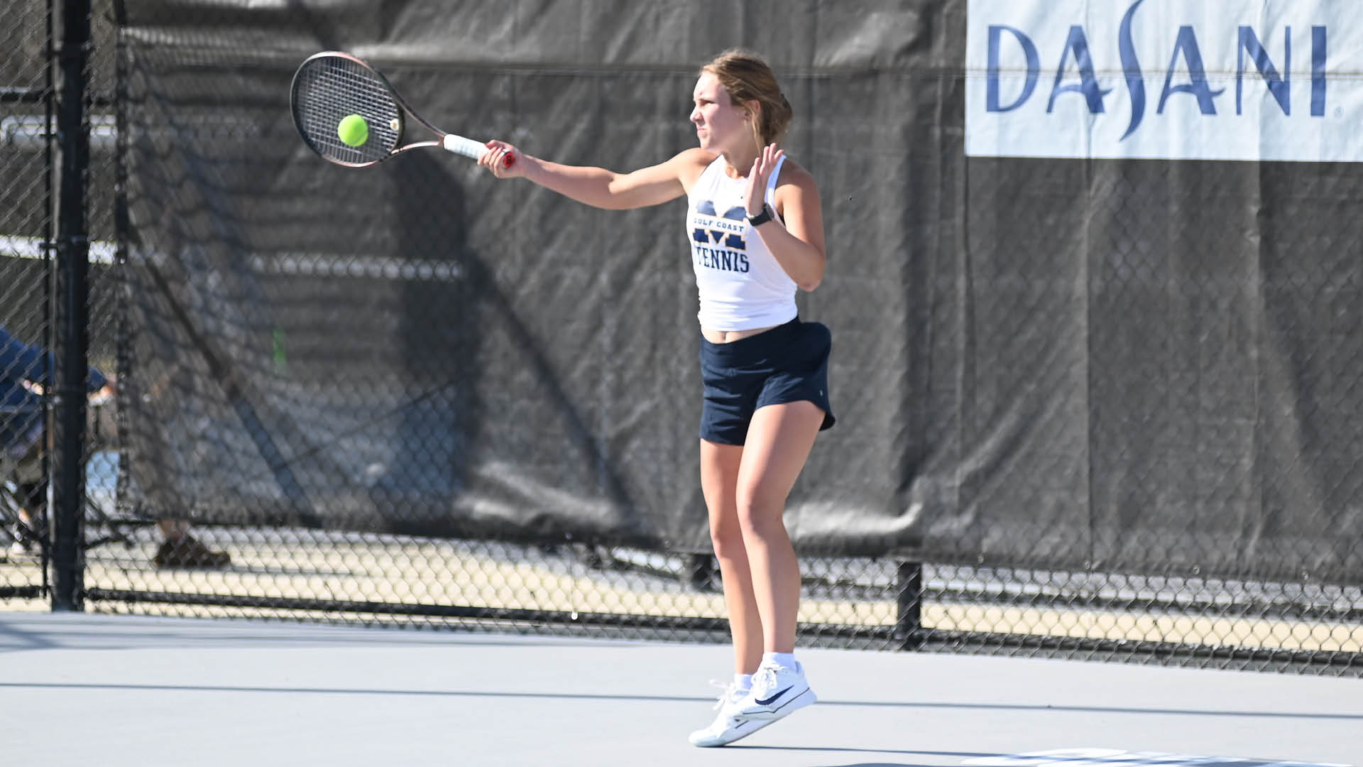 No. 15 Bulldogs sweep No. 24 ICC